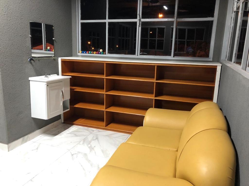 Casa 3/4 Com Piscina E Mesa De Sinuca Em Caldas Novas